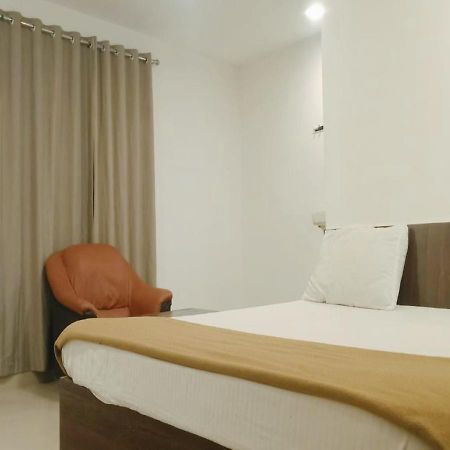 Olive Resort - Spacious 7 Bhk Ac Rooms With 1 Acre Garden, Swimming Pool And Outdoor Games Chennai Exterior foto